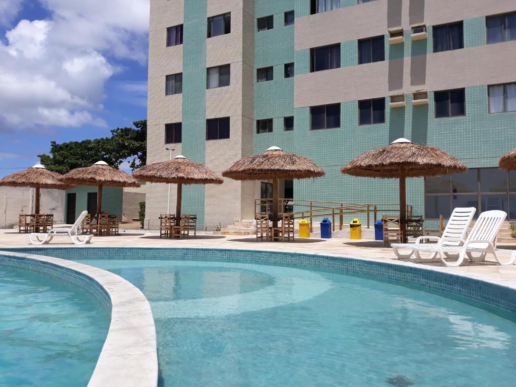 Apartamento com 2 quartos de FRENTE PARA O MAR