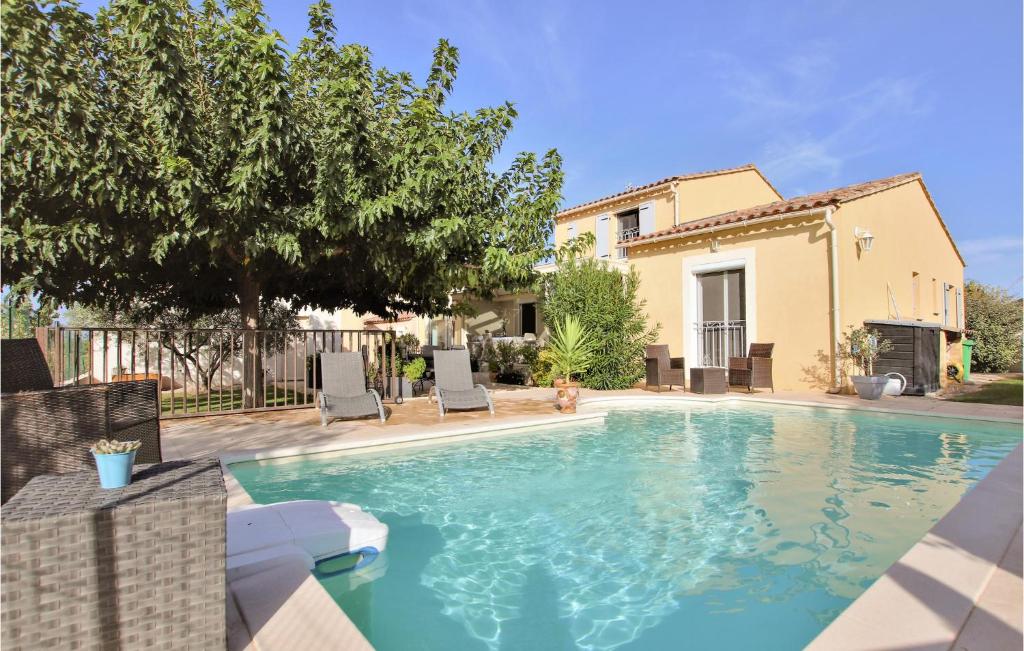 Amazing Home In Chteaurenard With Outdoor Swimming Pool, 3 Bedrooms And Private Swimming Pool