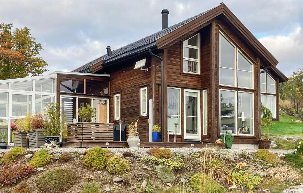 Stunning Home In Moi With 1 Bedrooms