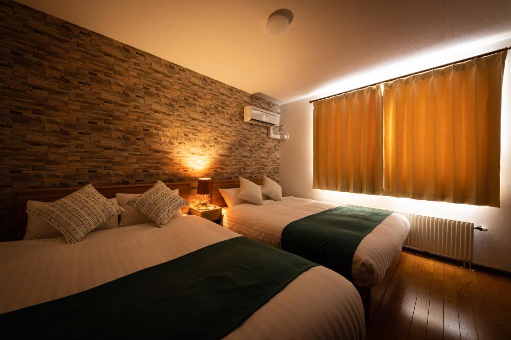 HONGO 11 HOTEL