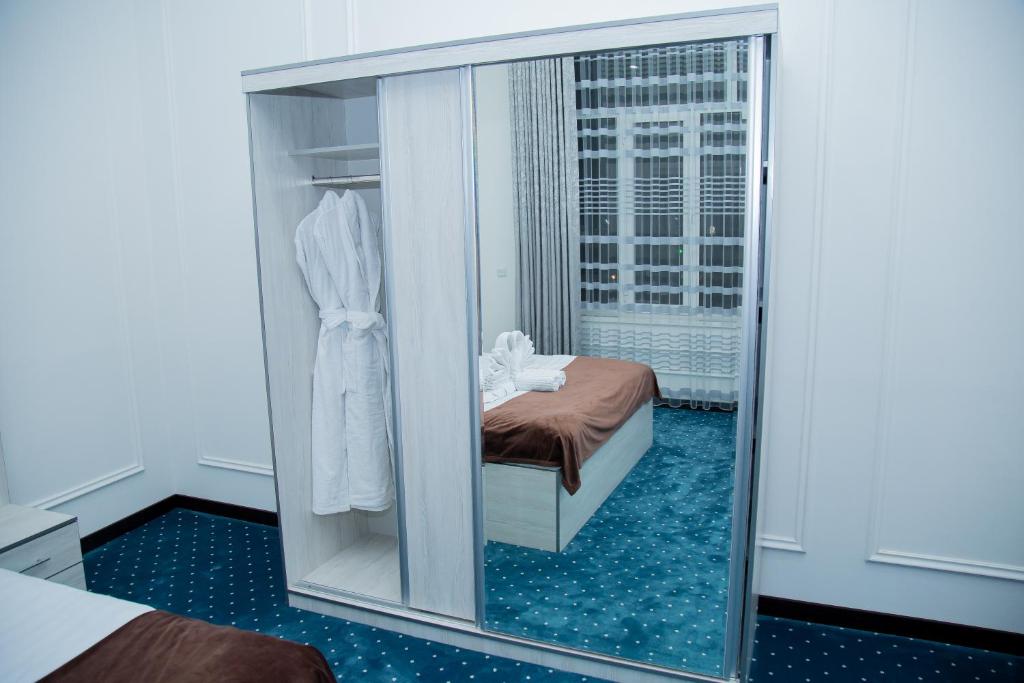 Lola Kokand Hotel photo 4