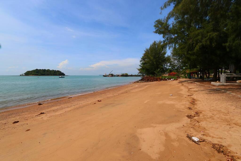 PD D'Wharf Premium Suite - Full Seaview (Up to 6 Pax) photo 1