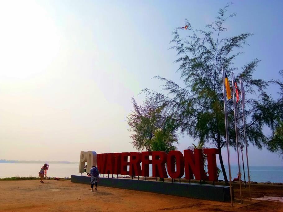 PD D'Wharf Premium Suite - Full Seaview (Up to 6 Pax) photo 4