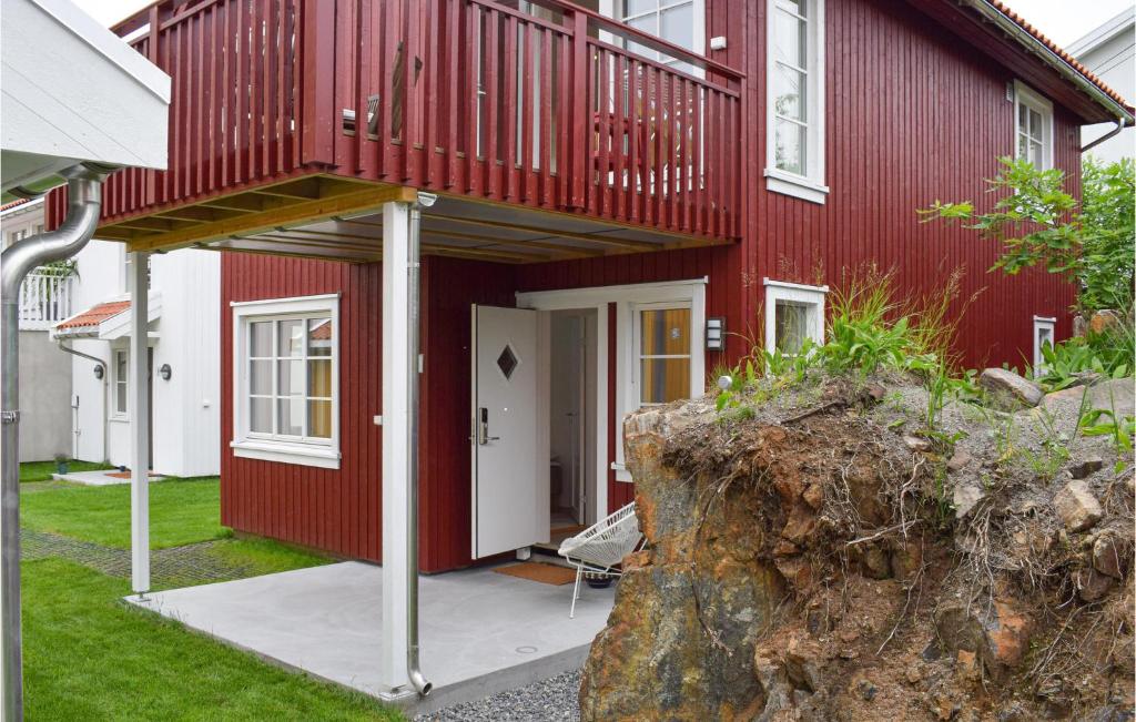 Beautiful Home In Tvedestrand With 3 Bedrooms And Wifi photo 1