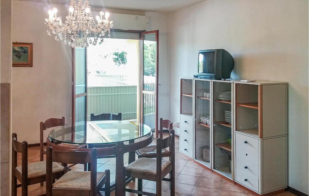 Awesome Apartment In Bibione With 2 Bedrooms And Outdoor Swimming Pool photo 1