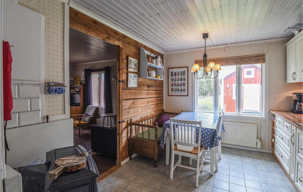 Awesome Home In Brastad With 3 Bedrooms photo 3