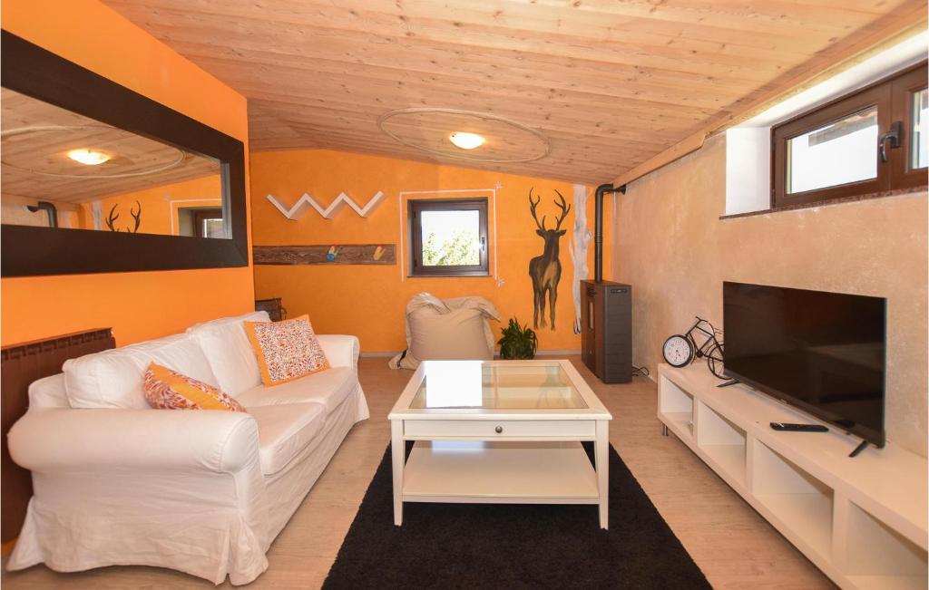 Stunning Apartment In Verrayes With 2 Bedrooms And Wifi photo 2