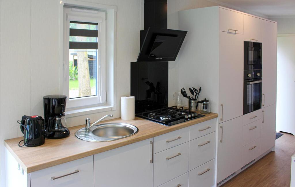 Amazing Caravan In Marienberg With Wifi And 2 Bedrooms photo 4