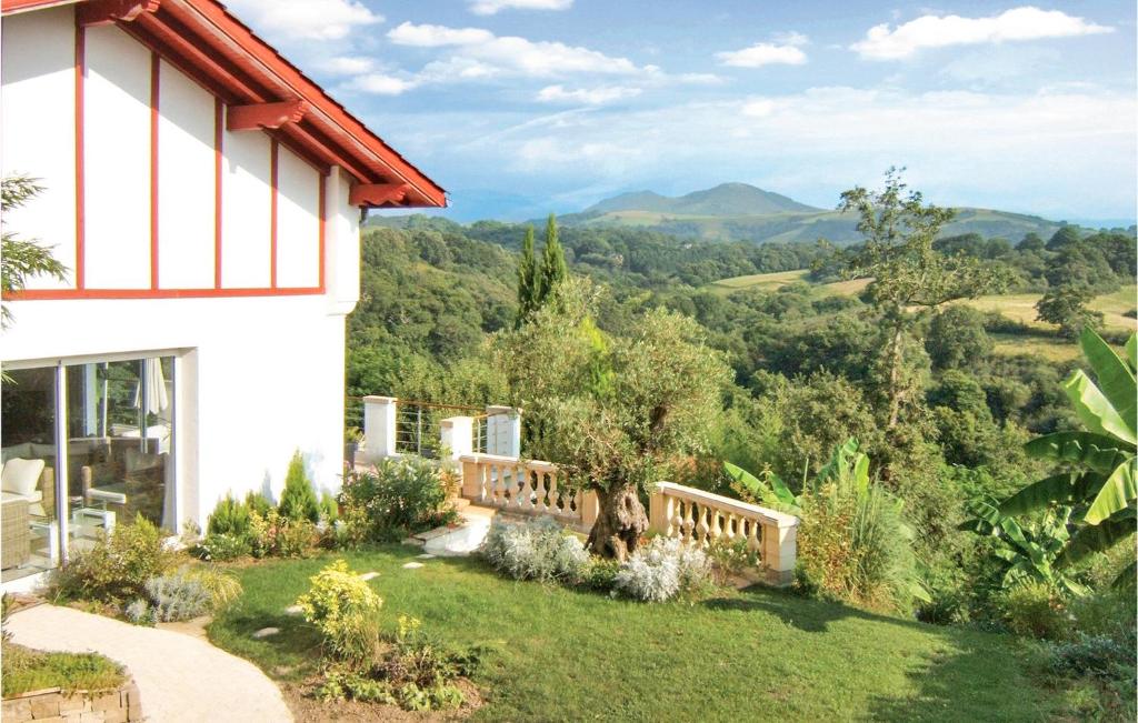 Beautiful Home In Saint-pe-sur-nivelle With 2 Bedrooms, Wifi And Outdoor Swimming Pool photo 3
