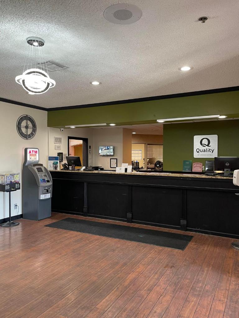 Quality Inn Frontier at U.S. Hwy 30 image