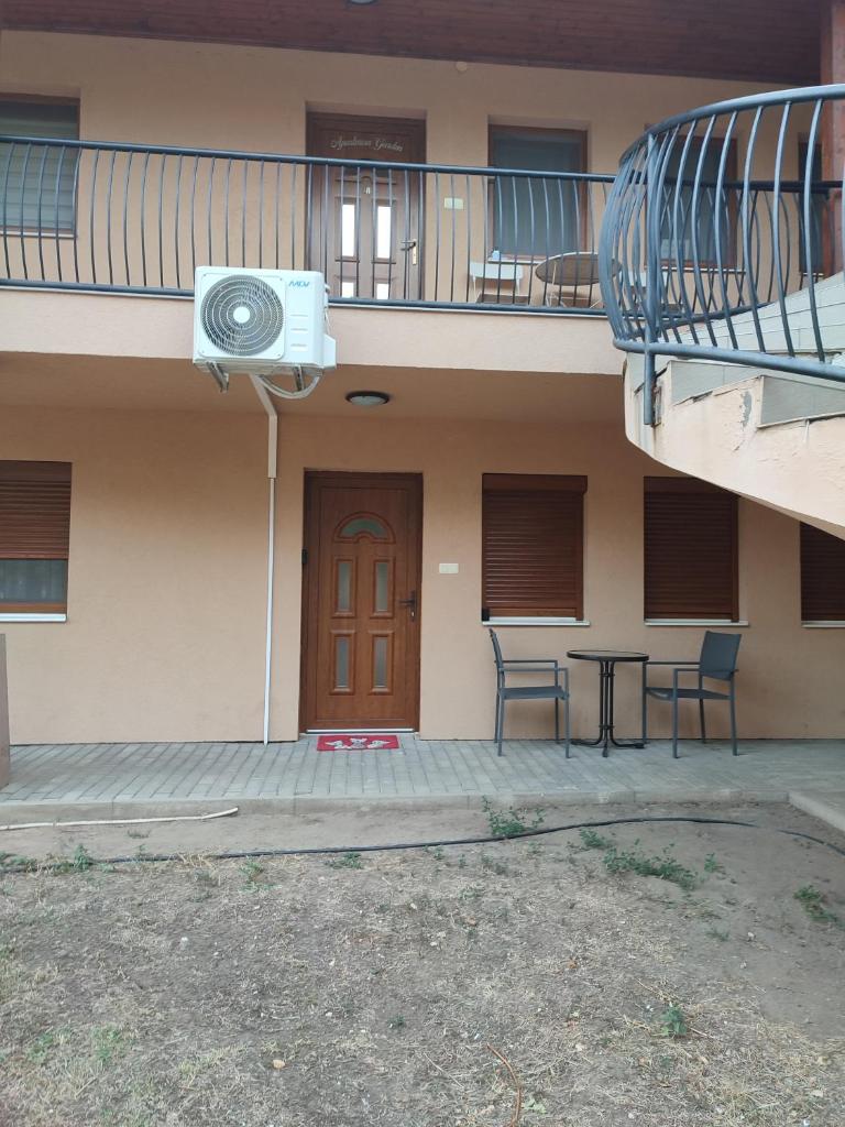 Reza apartman photo 3