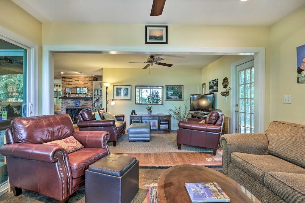 Rustic Beaufort Home with Stunning Marsh Views! photo 2