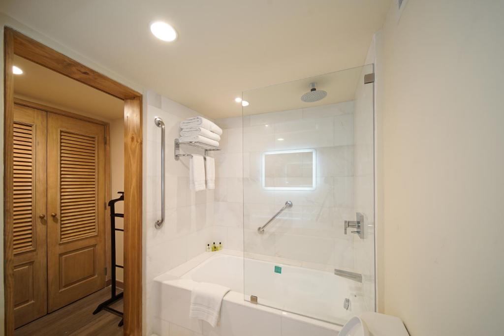 Real Intercontinental San Salvador, an IHG Hotel photo 3