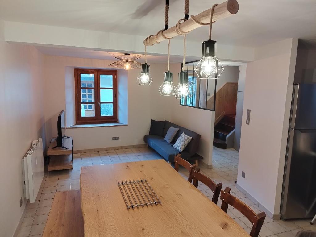Agréable maison au centre d'Arreau pour 8 pers photo 2