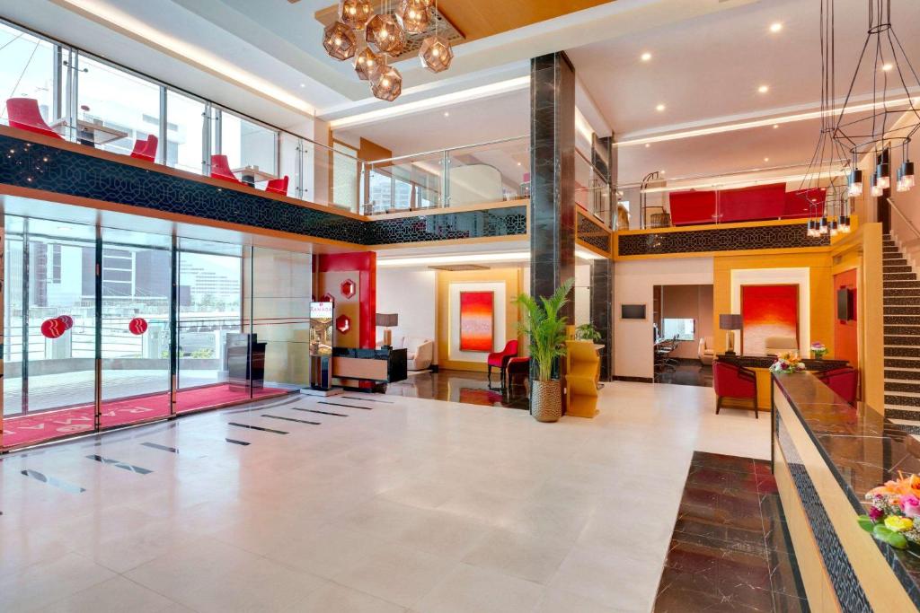 Ramada Hotel and Suites Amwaj Islands photo 3