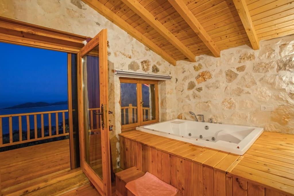Deniz Manzaralı 2 Kişilik Lüks villa photo 2