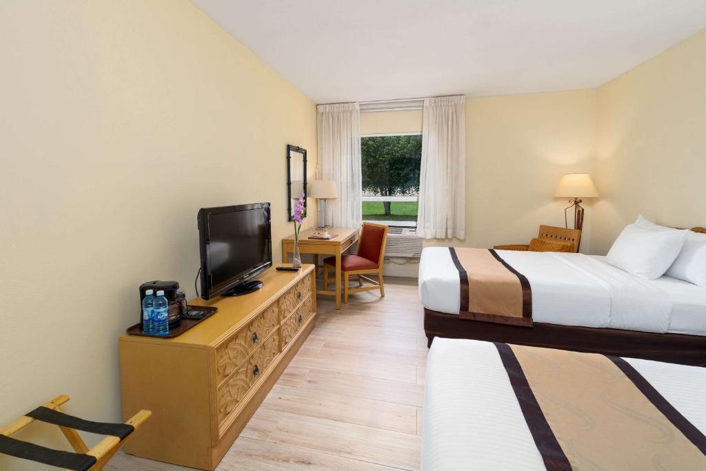 Quality Hotel Real Aeropuerto San Salvador photo 2