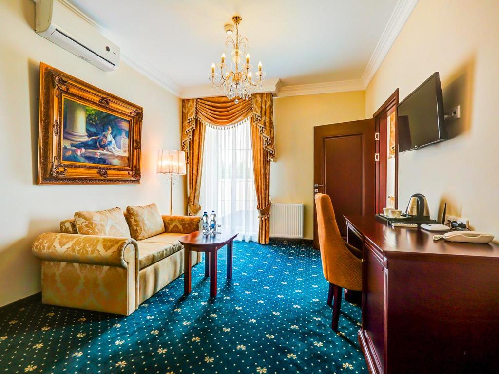 Parisel Palace Centrum Konferencyjno-Wypoczynkowe Klimki pod Łukowem photo 2