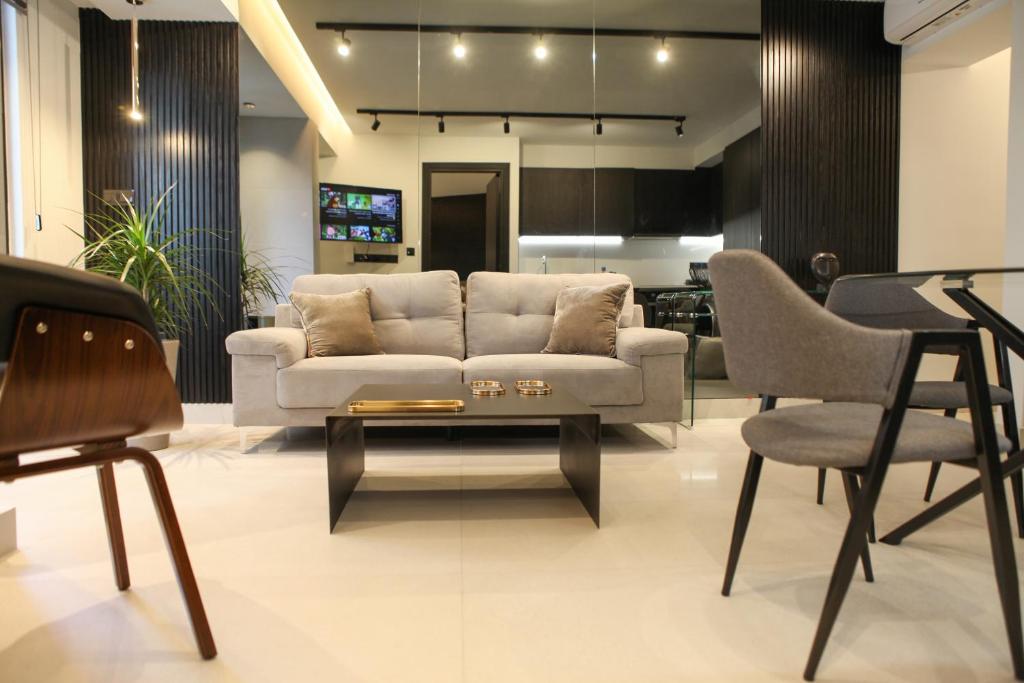 Raam Luxury Suites