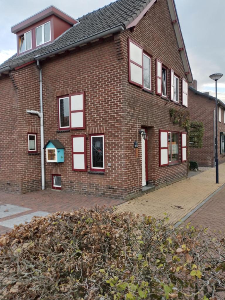 Bed en Breakfast met patio en kippen photo 3