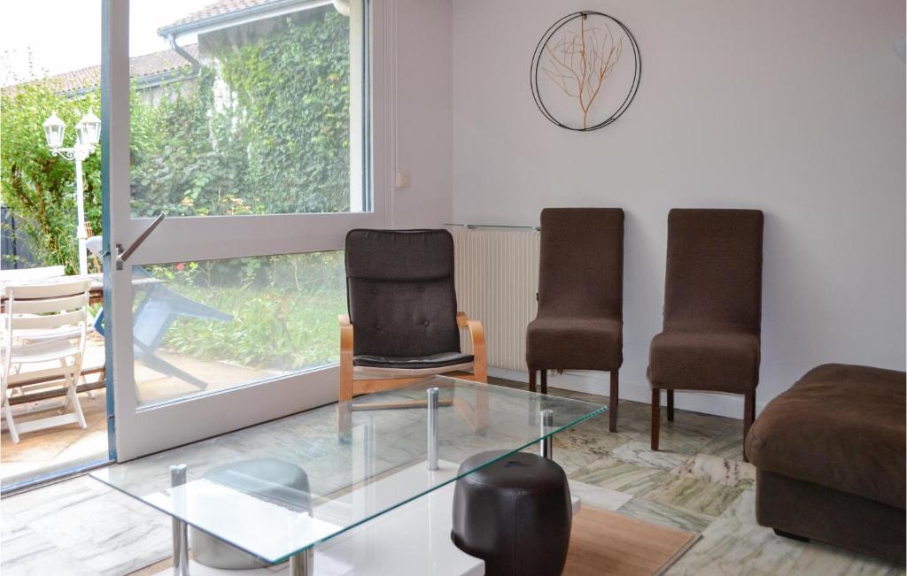 Amazing Home In Puyo With Outdoor Swimming Pool, 3 Bedrooms And Wifi photo 1