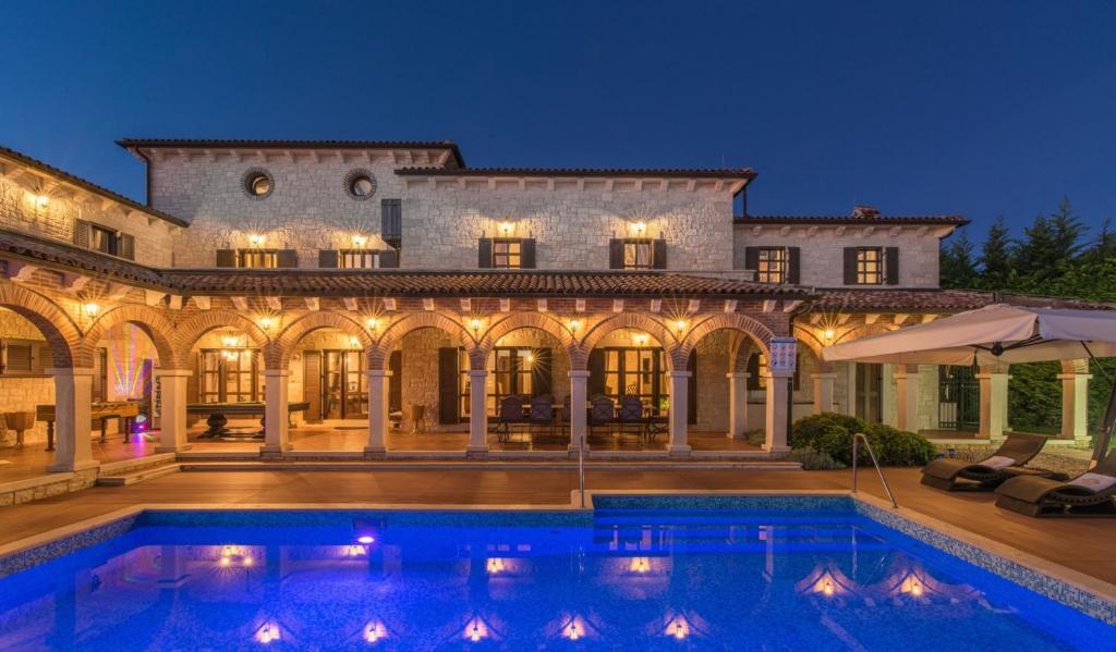 Villa Carolus-Luxurious Istrian Villa photo 2