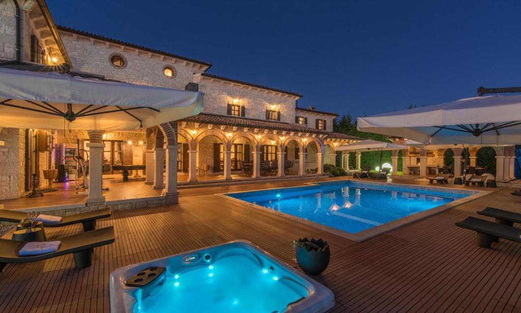 Villa Carolus-Luxurious Istrian Villa photo 4