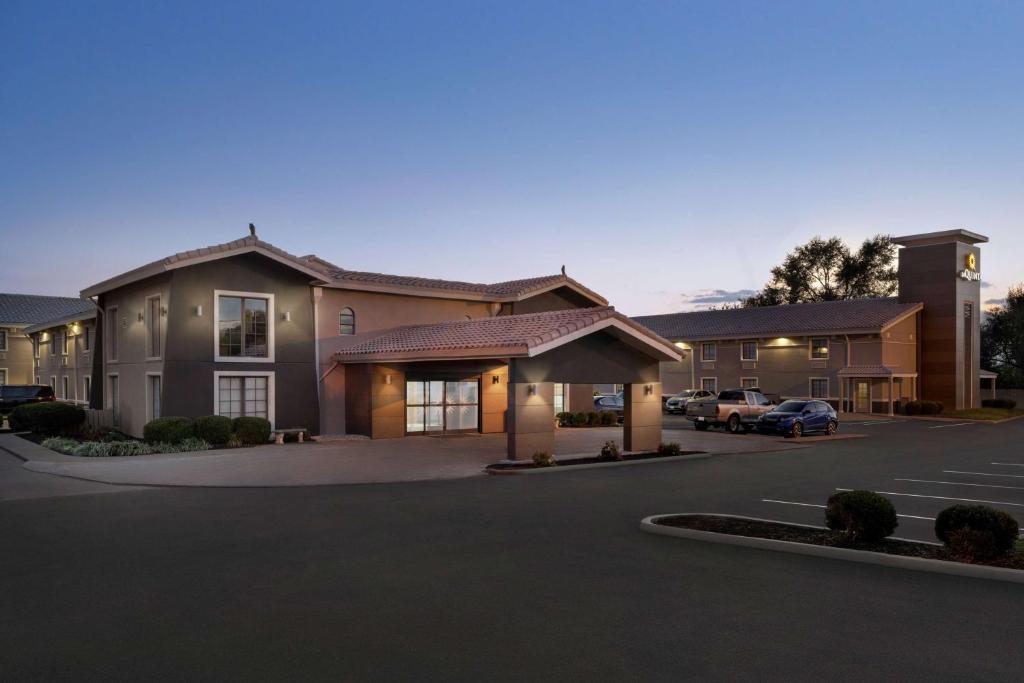 La Quinta Inn Lexington/Horse Park image