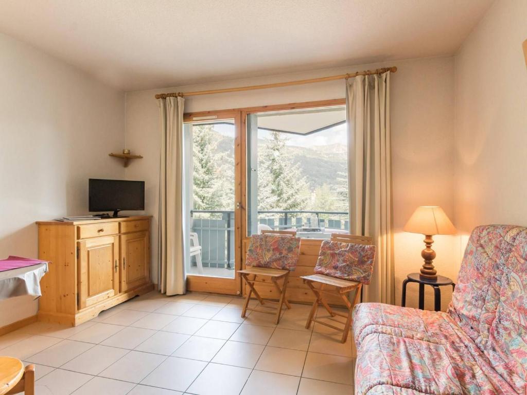 Appartement La Salle-les-Alpes, 1 pièce, 4 personnes - FR-1-330F-100 photo 1