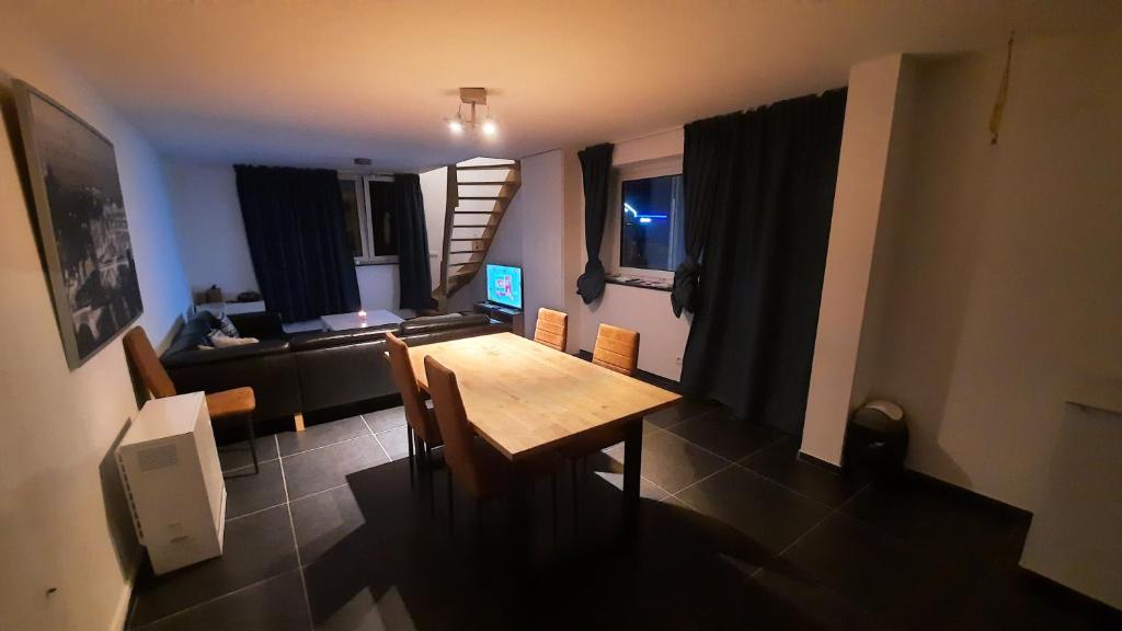 Appartement Duplex pour 3-4 personnes à Ciney photo 1