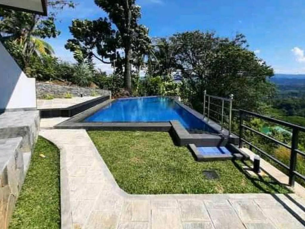 Terrace Cinnamon View photo 1