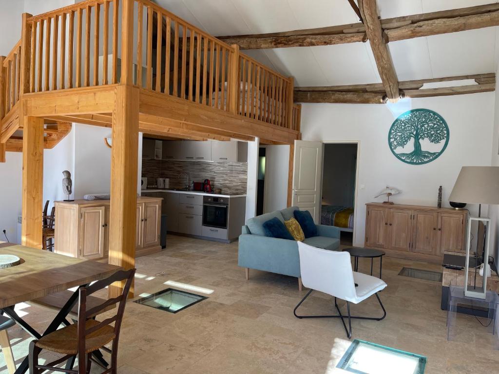Pézenas Cottage avec terrasse et jardin 1 chambre et 1 mezzanine au coeur d'un domaine avec 2 piscines photo 3