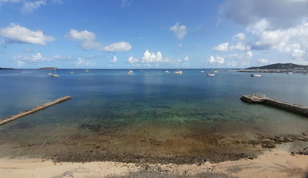 Superbe studio Dolce Vita vue mer plage piscine photo 1