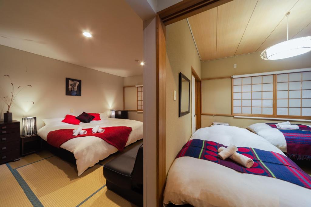 Luna Lodge photo 2