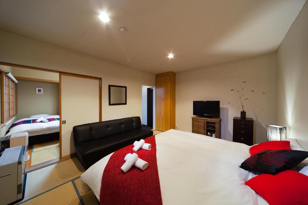 Luna Lodge photo 3