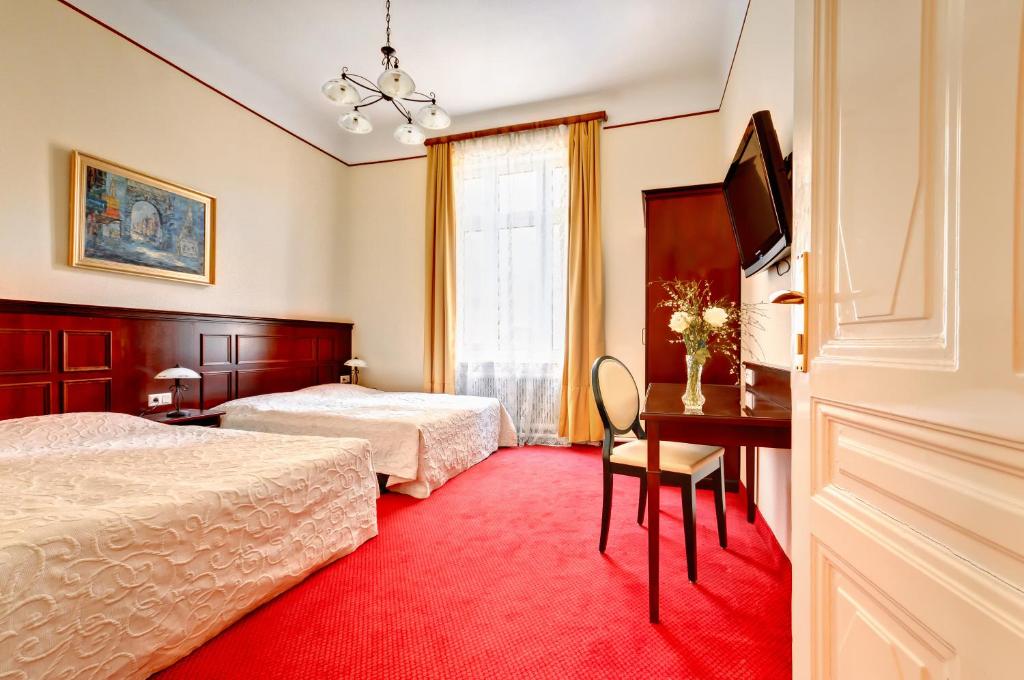 Четырехместный (Четырехместный номер), Hotel Viktoria