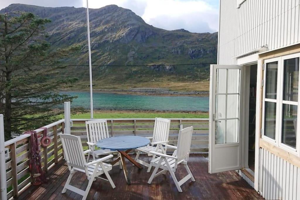 Lofoten Fjord House - Mountain & Seaview photo 2