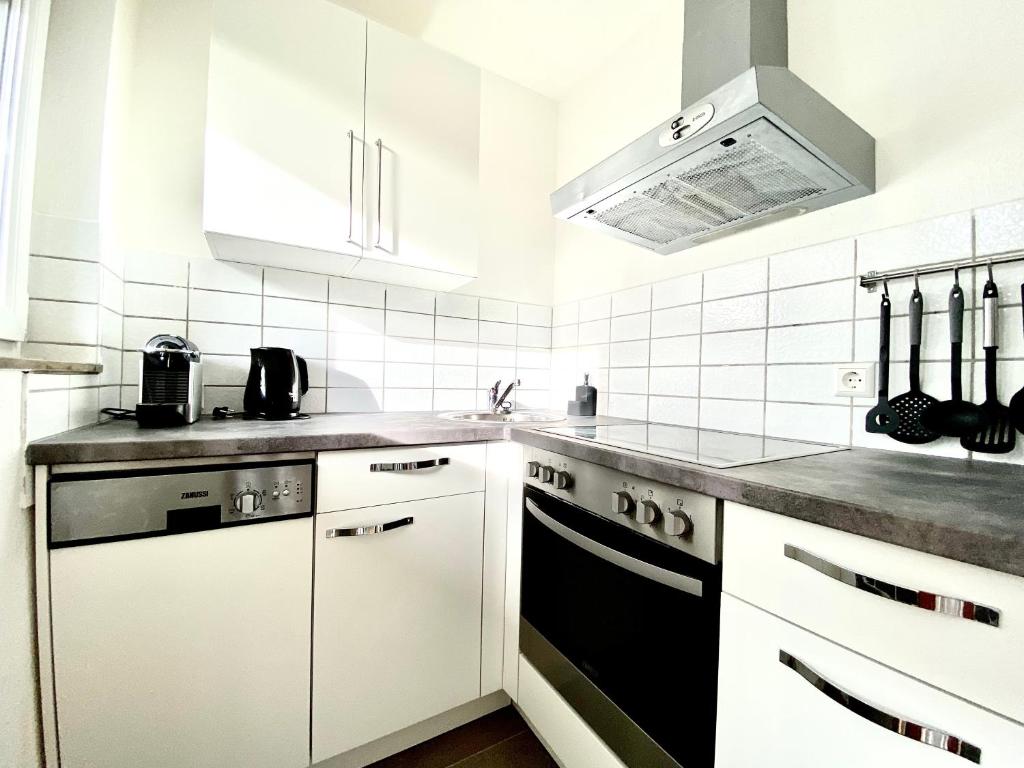 Top-Apartment mit Parkplatz und Balkon photo 2