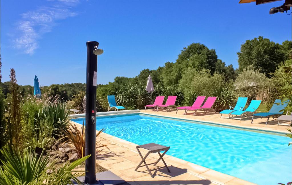 Awesome Home In Saint-sauveur-lalande With Outdoor Swimming Pool, Wifi And 3 Bedrooms photo 1