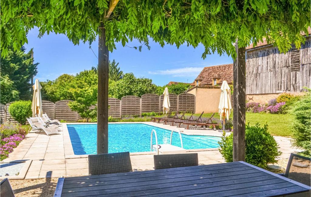 Beautiful Home In Montferrand-du-perigor With Outdoor Swimming Pool, Wifi And 6 Bedrooms photo 1