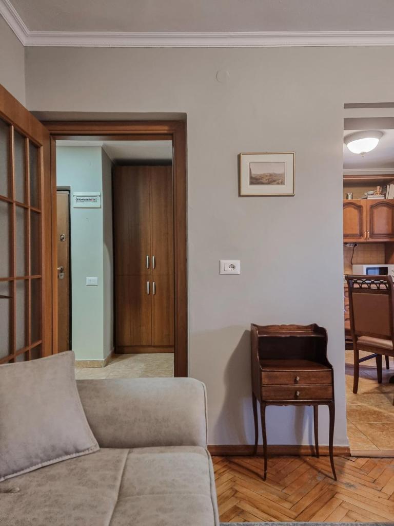 Tirana Center Cozy Apartment photo 2