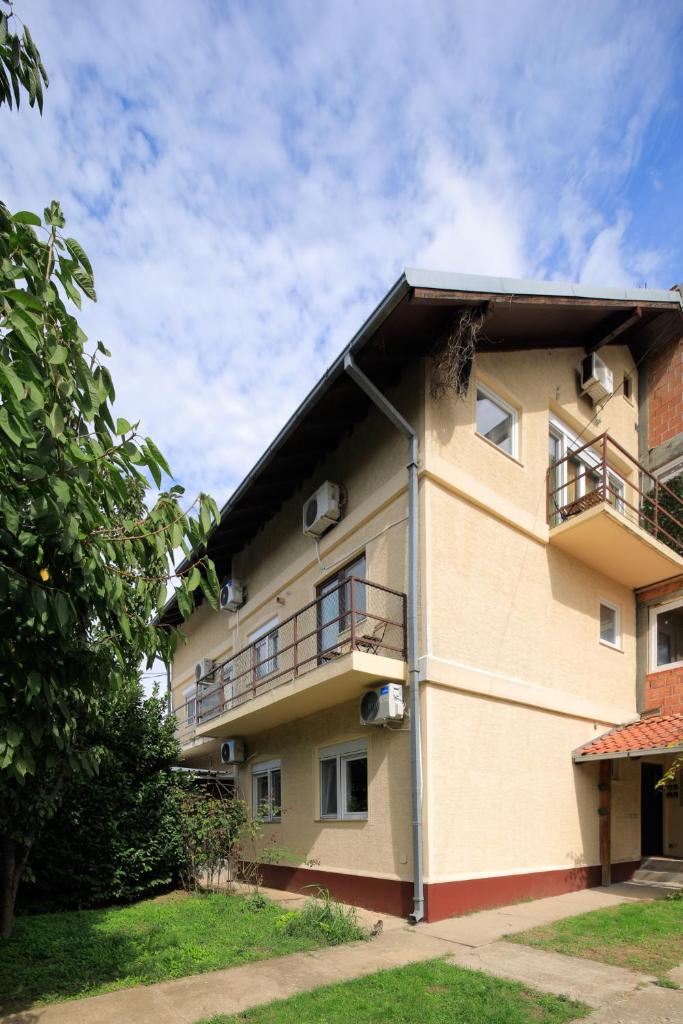 AVIATOR APARTMENTS NIKOLA TESLA Belgrade photo 1