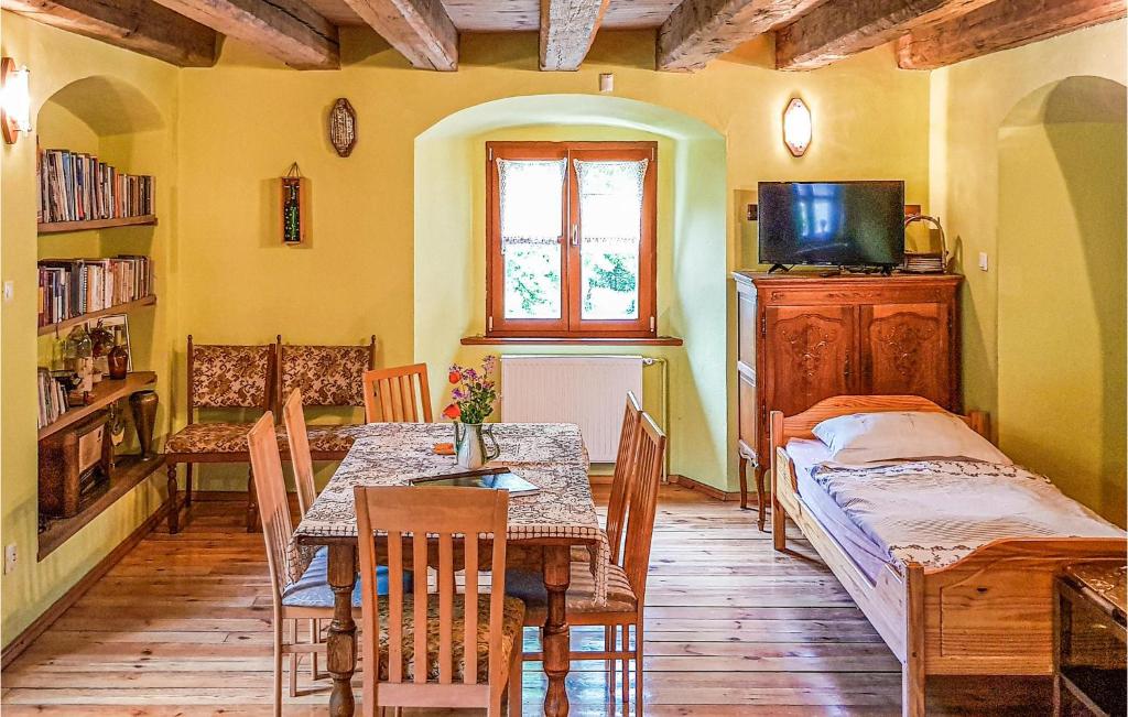 Amazing Home In Skape With 4 Bedrooms And Wifi photo 2