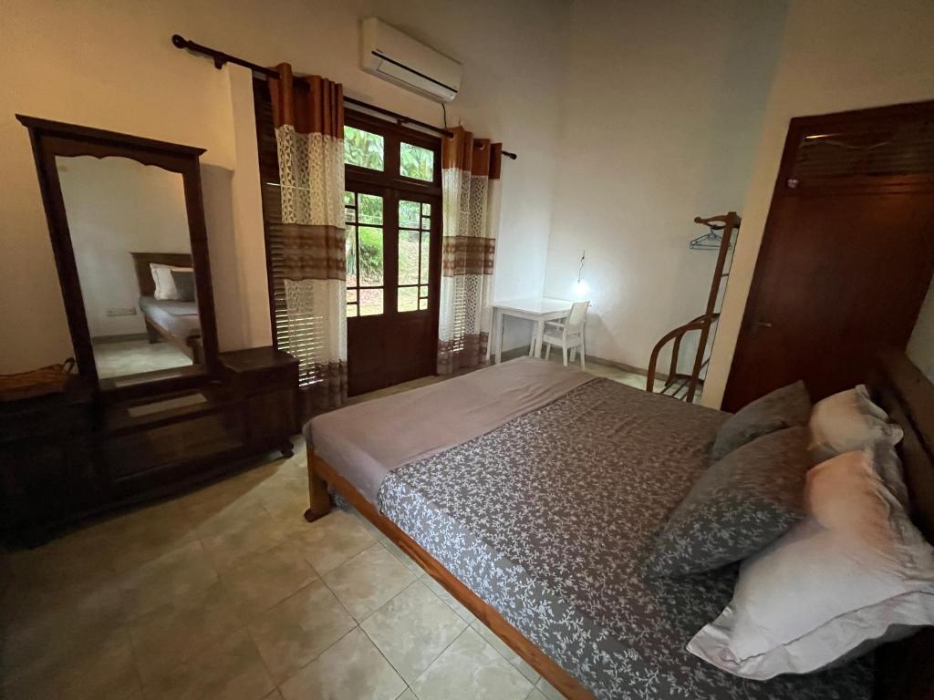 Villa Dinoos- Weligama photo 2