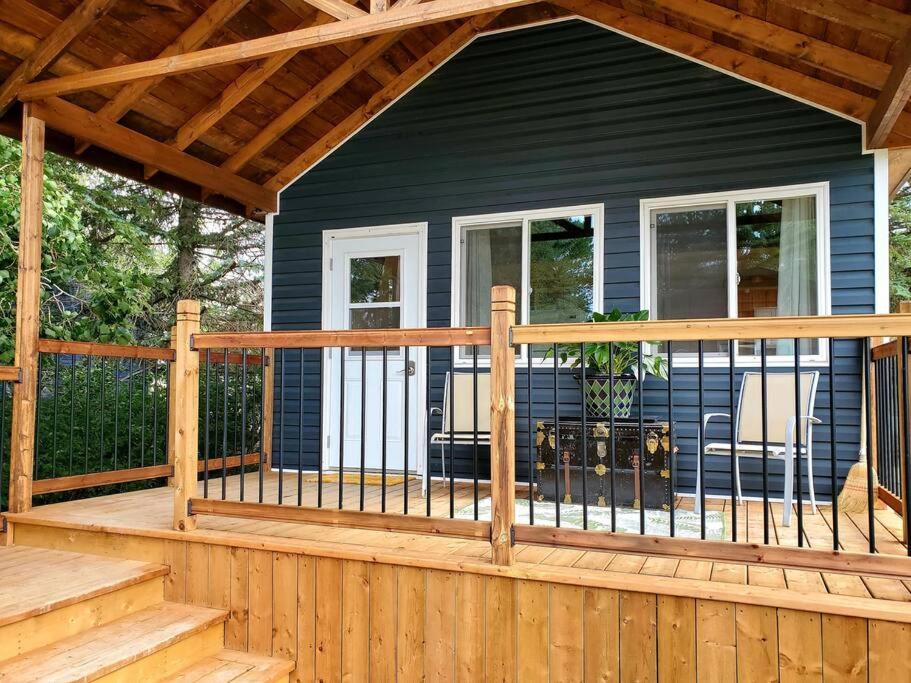 The Nest Cozy Cottage at the Lake
