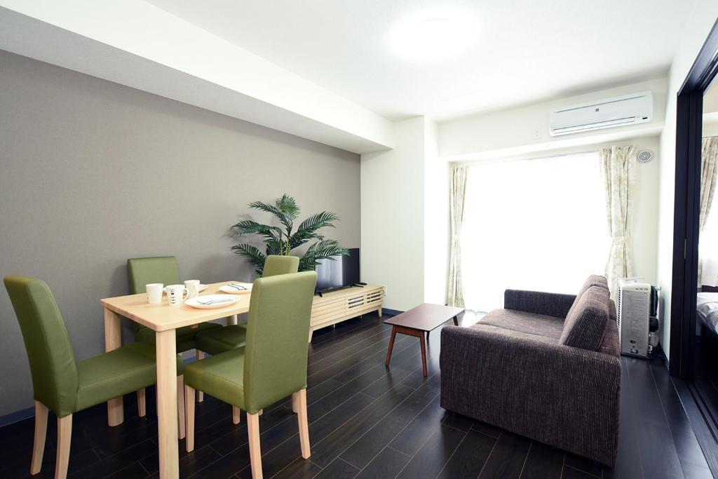 Sun Court Hongodori Garden Hills Room Type - Family Room