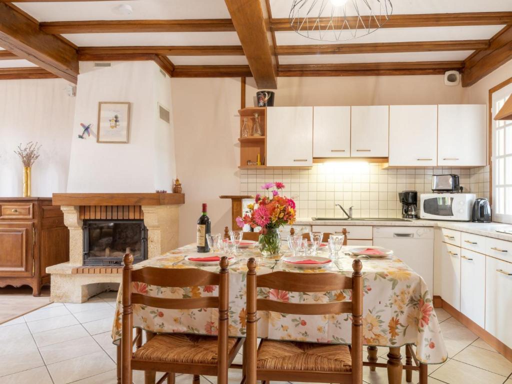 Holiday Home Tytisa N-1 - BCT402 by Interhome photo 1