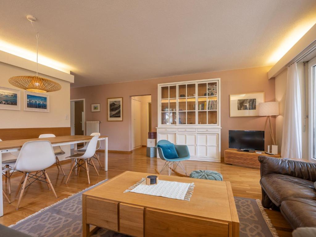 Apartment Chesa Daniela B - Anita by Interhome