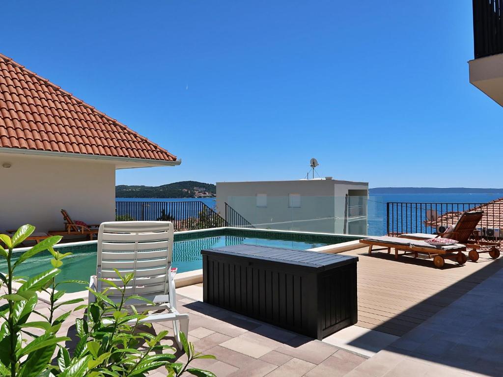 Apartment Viva-by the sea-panorama penthouse by Interhome photo 4