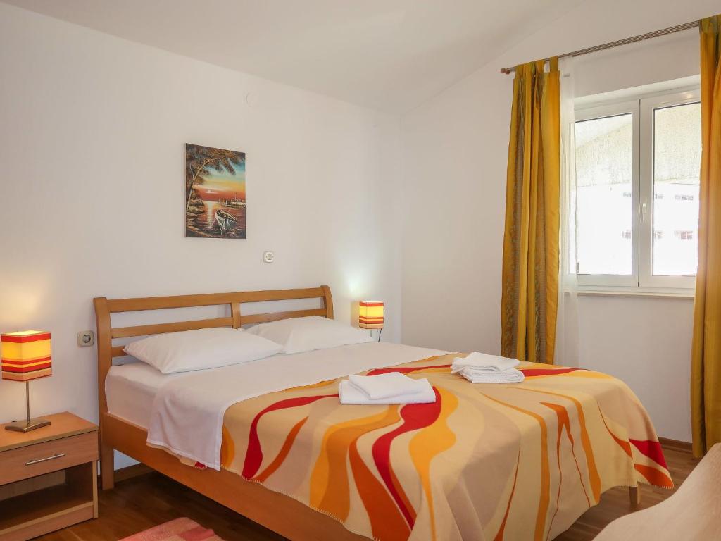 Apartment Elena - SNJ115 by Interhome photo 3